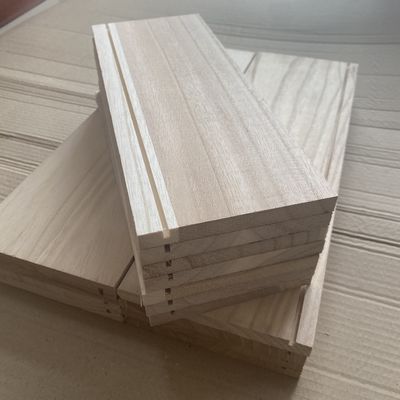 Klasse I Lichte houten laden voor meubels