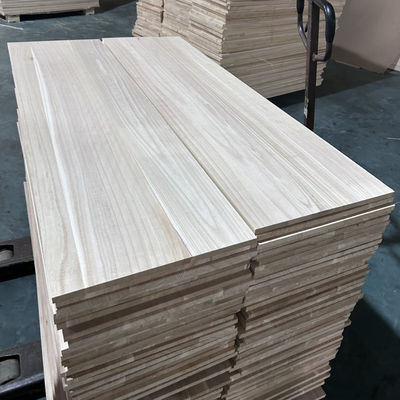 Gratis reserveonderdelen Paulownia Houten platen Paulownia Houten kern Vochtgehalte 8%-12%