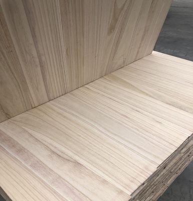 Solid Wood Board Paulownia Houtplaat voor pakhuisprojectoplossingsmogelijkheid op zijn best