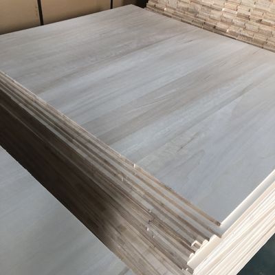 Natuurlijke kleur Qingfa Paulownia Houten platen Projectoplossingsmogelijkheden in grafisch ontwerp