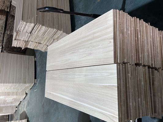 Natuurlijk solide Paulownia-plank Meubelblokken Planken Natuurlijke kleur Moderne ontwerpstijl