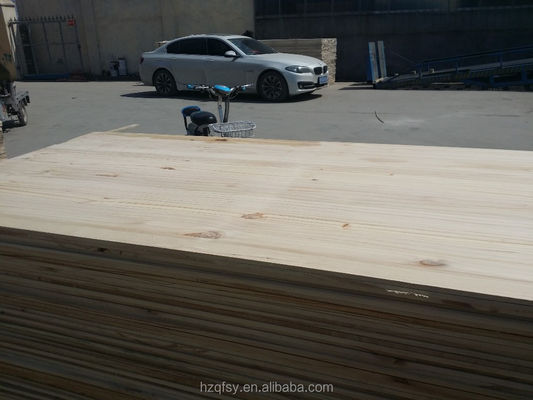 8-12% vochtgehalte Pine Board uit Zeeland voor maatwerk en milieuvriendelijk