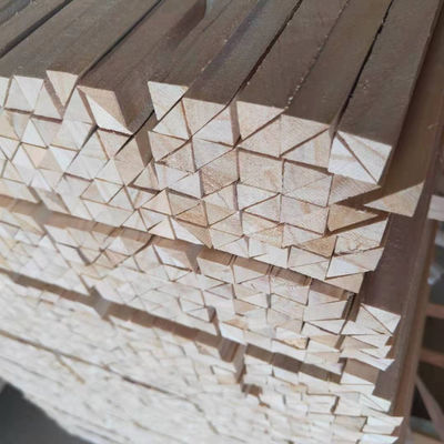 11 mm x 11 mm Houtkamper Paulownia Driehoek Houtstrookjes met vochtgehalte 8%-12%