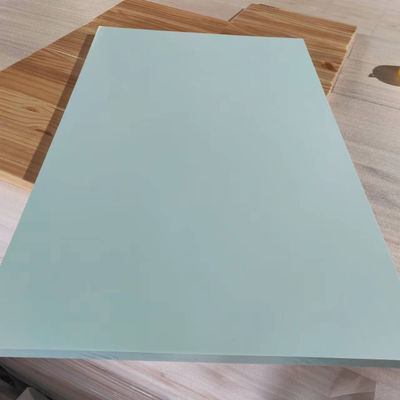 Vochtgehalte 8-12% Pine Wood Panel Custom Colors for Decoration Gratis onderdelen