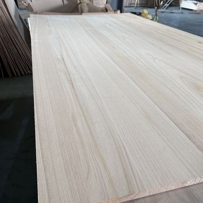 Home AA Houtpaneel gemaakt van Paulownia hout voor natuurlijke woningontwerp in natuurlijke hout afwerking