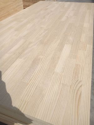 8-12% vochtgehalte traditionele stijl massief dennenhoutplanken voor massief houtplanken