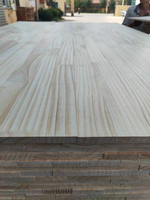 Home Office Essential 100-1220 mm Breed FJ Finger Joint Board met Zealand Radiate Pine