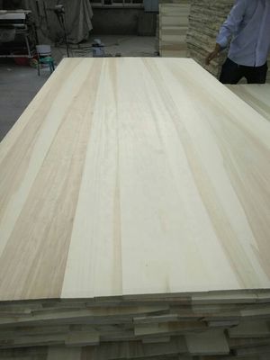Popelhoutpaneel Solid Wood Board AA AB Grade Lengte 100mm-2440mm Online technische ondersteuning