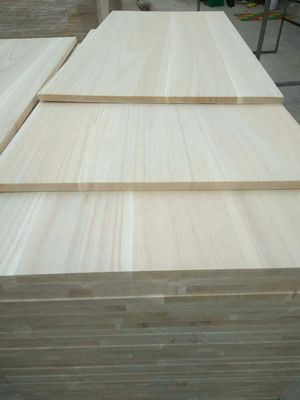 Popelhoutpaneel Solid Wood Board AA AB Grade Lengte 100mm-2440mm Online technische ondersteuning