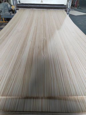 2440x1220mm Customized Traditionele stijl Solid Wood Board Radiata Pine Board