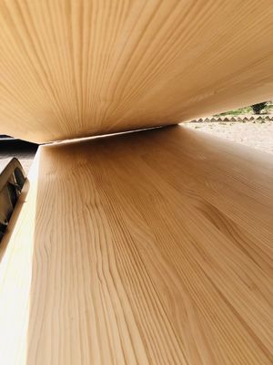 480-550 kg/m3 Drielagen Radiata Pine Board Solid Wood Material for Others Projectoplossingscapaciteit