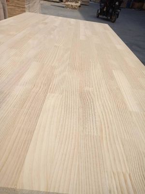 Radiata Pine Wood Finger Joint Boards voor binnenprojectoplossingen