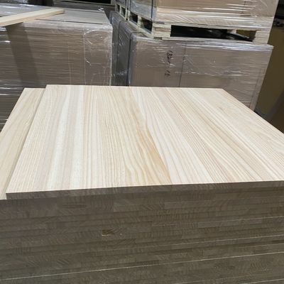 AA-klasse Radiata Pine Board met E0 E1 milieueffectieve lijm 9-35 mm dik