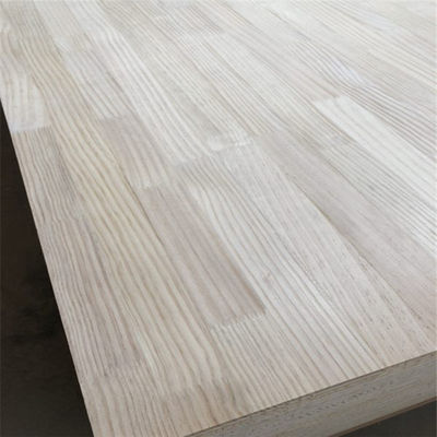 Finger Joint Board Pine Hout met natuurlijke kleur 300-2500m Lengte