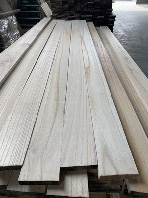 Persoonlijke afmeting 3-50 mm Paulownia houten banden voor projectoplossingen Vochtgehalte 8%-12%