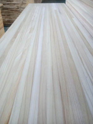100 1220 mm Breedte Paulownia Hout Snowboard Core Panel met moderne ontwerp stijl