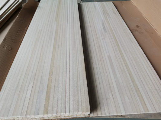 100 1220 mm Breedte Paulownia Hout Snowboard Core Panel met moderne ontwerp stijl