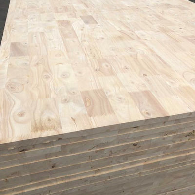Schone en afgewerkte rubberen houten vingerplaat met een hoge dichtheid van 730-830 kg/cbm