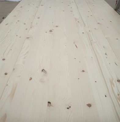 Werkplaats Vaste houten sparrenplanken Planken Vochtgehalte 8-12%