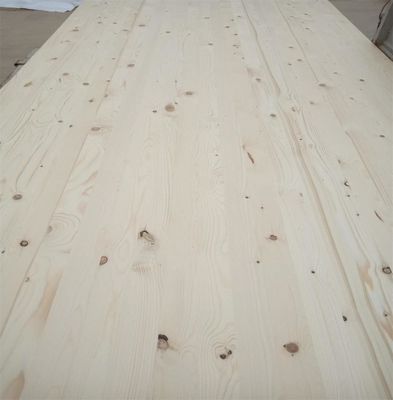 Werkplaats Vaste houten sparrenplanken Planken Vochtgehalte 8-12%