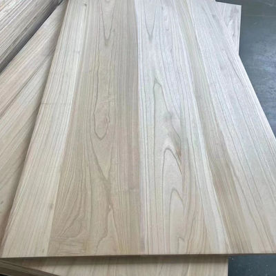 Moderne ontwerp Paulownia Solid Board Breedte 100-1220 mm voor decoratieve toepassingen
