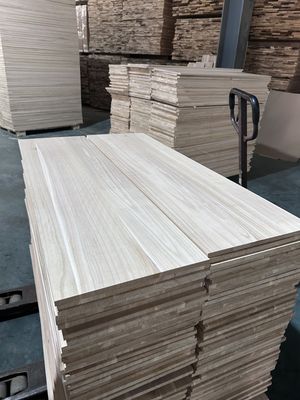 Vochtgehalte 8%-12% Moderne design hout paulownia voor begrafenisvoorzieningen markt