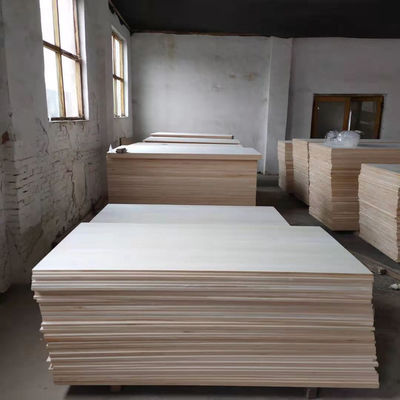 Verkoop van massief hout Finger Joint Board Paulownia Board voor Surfboard Design Style Verkoop