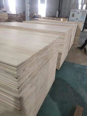 Massivhoutstrook 2 mm Paulownia houten paneel met vochtgehalte 8%-12% en betaling T/T