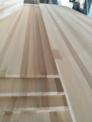 280-300kgs/cbm Dichtheid Paulownia Hout kernplaten Kernplaten voor E0/E1 Milieulijm