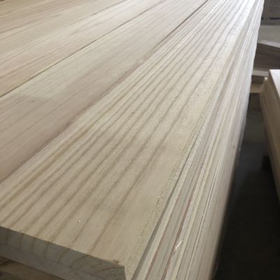 280-320KGS/CBM Dichtheid Paulownia Hout voor bijenkorven Anderen Projectoplossingsmogelijkheden