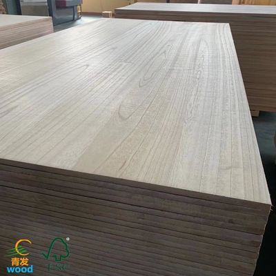 Onvoltooid hout van Paulownia tomentosa met glad oppervlak en vochtgehalte van 8%-12%