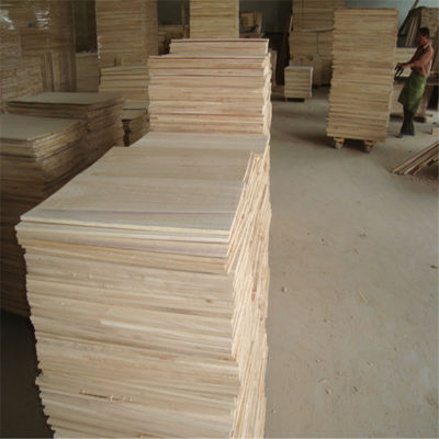 Vochtgehalte 8%-12% Paulownia houtplaat voor hedendaags ontwerp