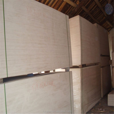 Vochtgehalte 8%-12% Paulownia houtplaat voor hedendaags ontwerp