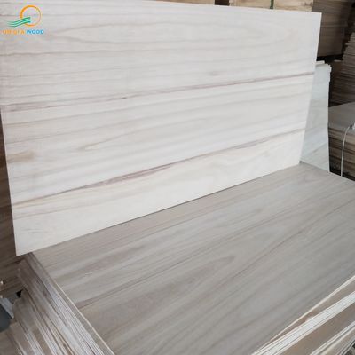 Natuurlijk of gebleekt paulowniahout 2440x1220 mm M3 voor massief houten paneel